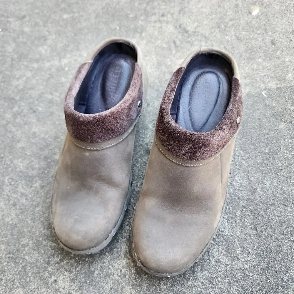Merrell - Womens Slip On - SIZE 6